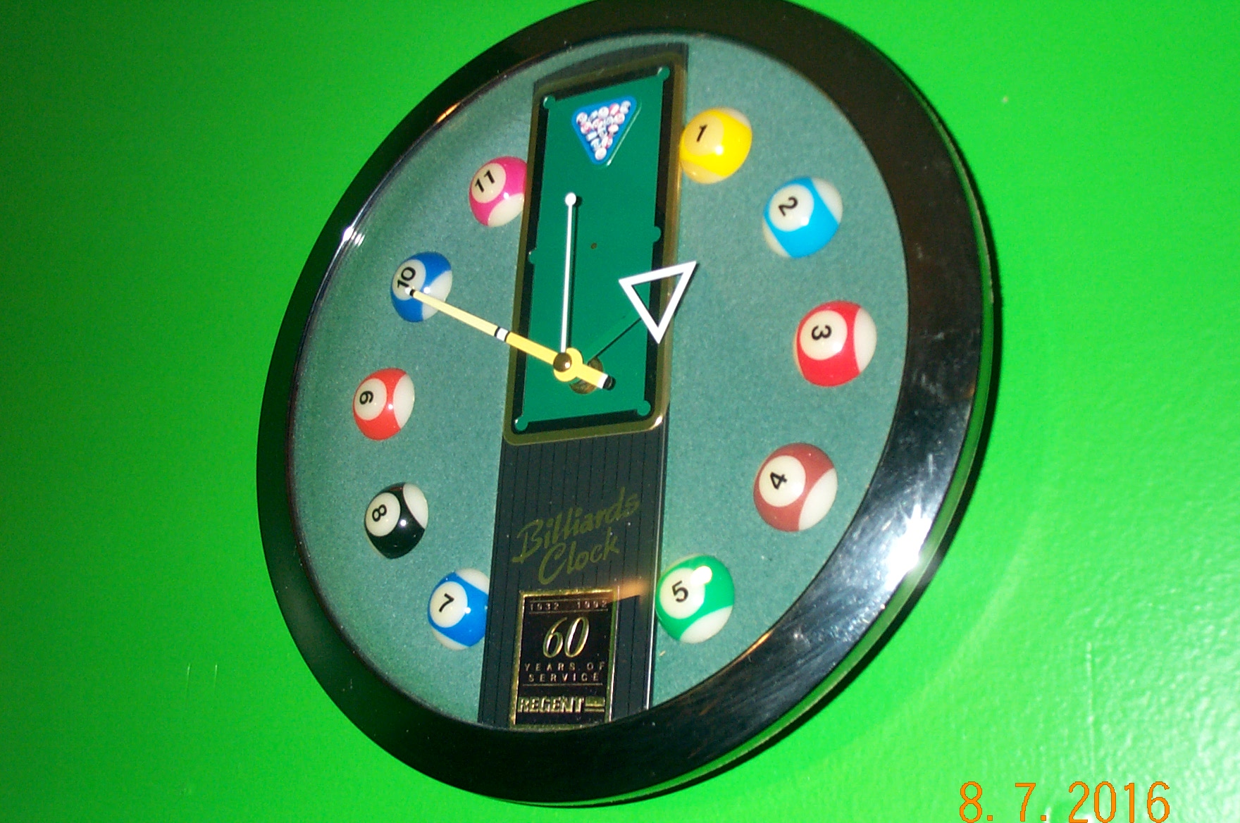 Billiards clock