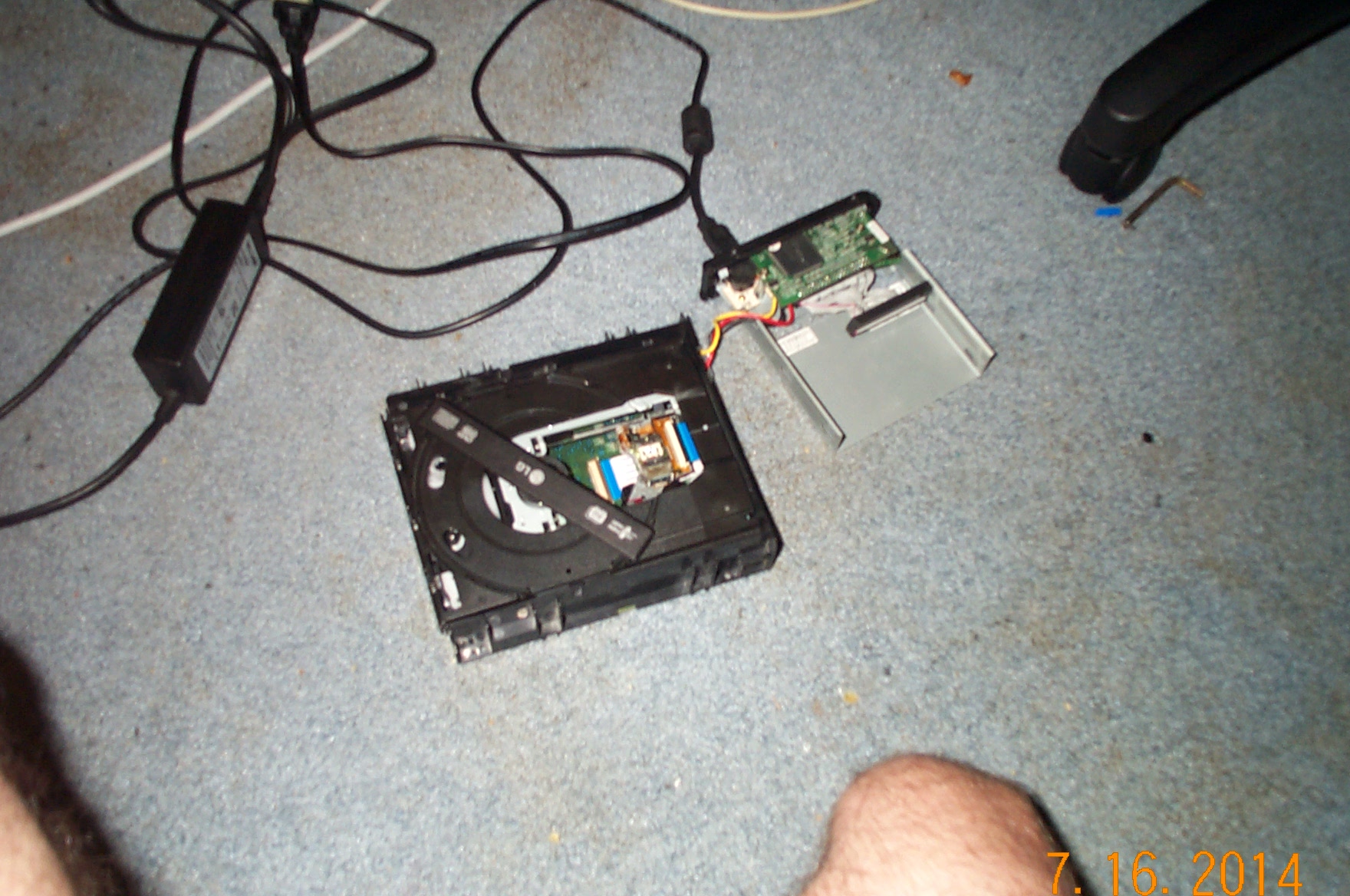 The test setup. Yes, this thing can be powered on. The test setup. Yes, this thing can be powered on.